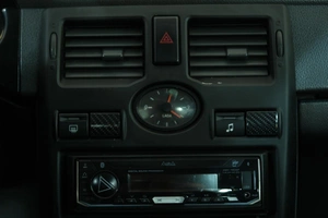 Хетчбэк ВАЗ (LADA) Priora 2010 года, 349000 рублей, Омск