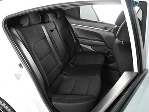 Седан Hyundai Elantra 2017 года, 1550000 рублей, Аксай