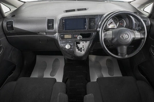 Минивэн Toyota Wish 2008 года, 899000 рублей, Барнаул