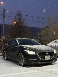 Седан Mazda Axela 2017 года, 1250000 рублей, Красноярск