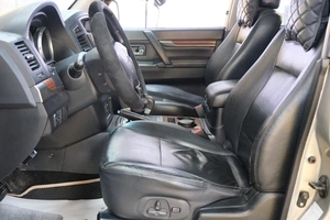Внедорожник Mitsubishi Pajero 2007 года, 1799000 рублей, Омск