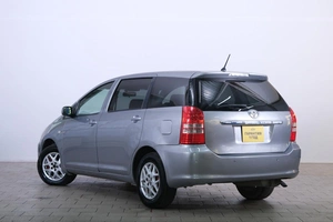 Минивэн Toyota Wish 2003 года, 689000 рублей, Омск