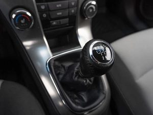 Седан Chevrolet Cruze 2015 года, 999000 рублей, Саратов
