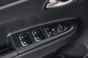 Хетчбэк Kia Rio X-Line 2018 года, 1385000 рублей, Красноярск