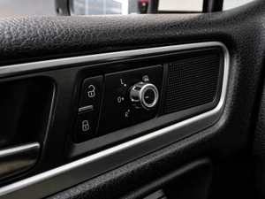 Внедорожник Volkswagen Touareg 2010 года, 1830000 рублей, Краснодар