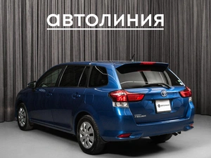 Универсал Toyota Corolla Fielder 2017 года, 1149000 рублей, Красноярск