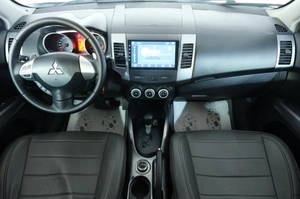 Внедорожник Mitsubishi Outlander 2007 года, 1099000 рублей, Омск