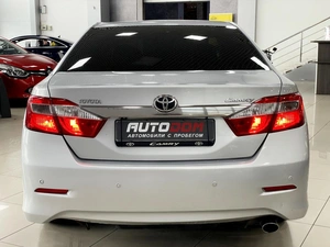 Седан Toyota Camry 2012 года, 1567000 рублей, Солонцы