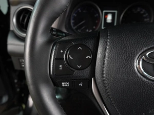 Внедорожник Toyota RAV4 2017 года, 2650000 рублей, Воронеж