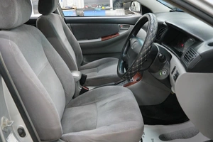 Седан Toyota Corolla 2001 года, 449000 рублей, Омск