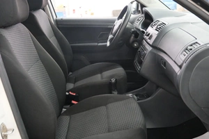 Хетчбэк Skoda Fabia 2013 года, 819000 рублей, Омск