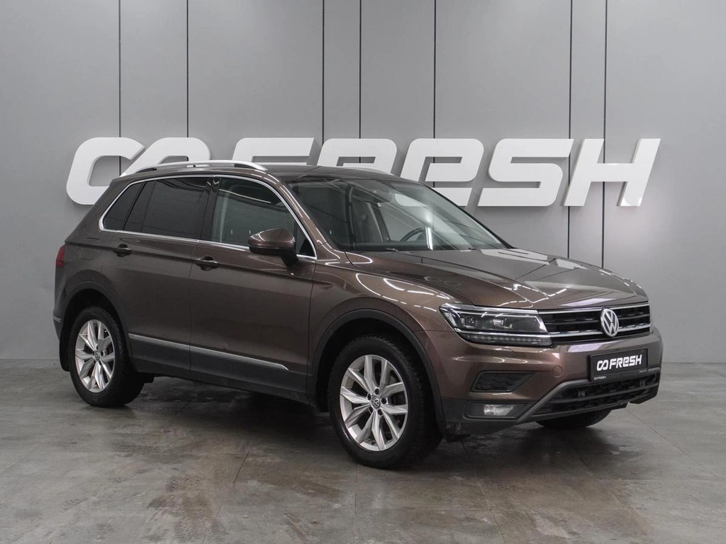 Внедорожник Volkswagen Tiguan 2018 года, 2599000 рублей, Воронеж