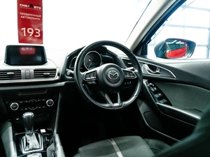 Хетчбэк Mazda Axela 2017 года, 1350000 рублей, Красноярск