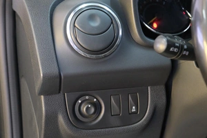 Хетчбэк Renault Sandero Stepway 2019 года, 1299000 рублей, Омск