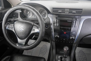 Седан Suzuki Kizashi 2010 года, 949000 рублей, Кемерово