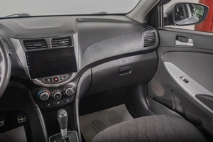 Седан Hyundai Solaris 2014 года, 839000 рублей, Томск