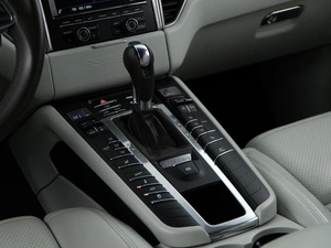 Внедорожник Porsche Macan S 2015 года, 3698999 рублей, Москва