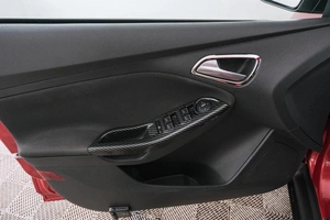 Хетчбэк Ford Focus 2012 года, 799000 рублей, Красноярск