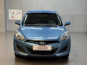Хетчбэк Hyundai i30 2013 года, 947000 рублей, Красноярск
