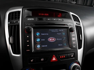 Хетчбэк Kia Ceed 2011 года, 717000 рублей, Тюмень