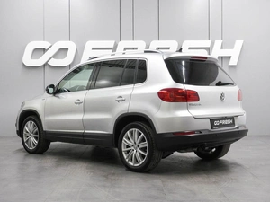 Внедорожник Volkswagen Tiguan 2013 года, 1409000 рублей, Воронеж