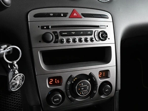 Седан Peugeot 408 2013 года, 769000 рублей, Ростов-на-Дону