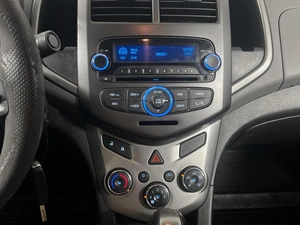 Седан Chevrolet Aveo 2014 года, 620000 рублей, Казань