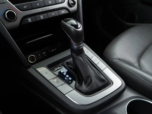 Седан Hyundai Elantra 2017 года, 1587077 рублей, Москва