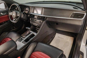 Седан Kia Optima 2019 года, 2349000 рублей, Челябинск