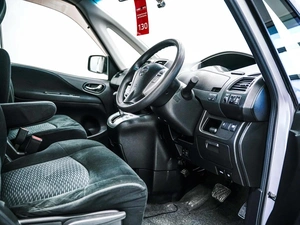 Минивэн Nissan Serena 2010 года, 1090000 рублей, Красноярск