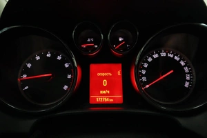 Купе Opel Astra 2012 года, 1160000 рублей, Курск