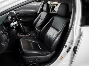 Седан Toyota Camry 2015 года, 2669000 рублей, Тюмень