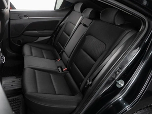 Седан Hyundai Elantra 2018 года, 1599000 рублей, Тюмень