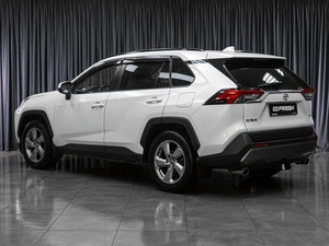 Внедорожник Toyota RAV4 2020 года, 3629000 рублей, Тюмень