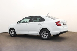 Лифтбек Skoda Rapid 2018 года, 1379000 рублей, Орёл
