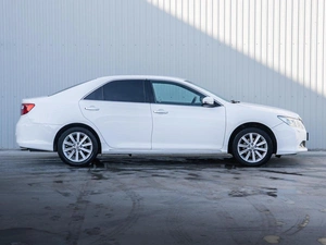 Седан Toyota Camry 2013 года, 1990000 рублей, Краснодар