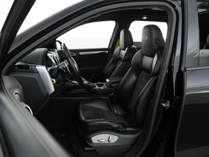 Внедорожник Porsche Cayenne GTS 2012 года, 3069999 рублей, Москва