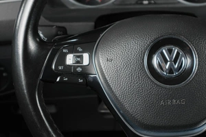 Внедорожник Volkswagen Tiguan 2018 года, 1959000 рублей, Тюмень