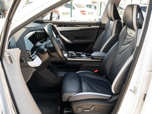 Внедорожник Geely Atlas 2024 года, 2440000 рублей, Краснодар