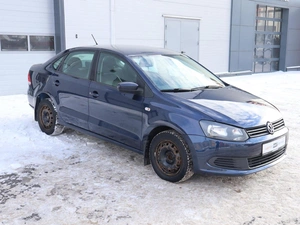 Седан Volkswagen Polo 2013 года, 940000 рублей, Железногорск