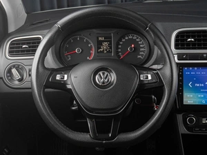Седан Volkswagen Polo 2017 года, 1239000 рублей, Тюмень