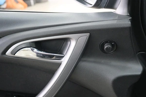 Хетчбэк Opel Astra 2014 года, 769000 рублей, Омск