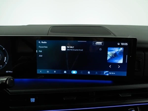 Внедорожник Hyundai Santa Fe 2025 года, 5698999 рублей, Москва