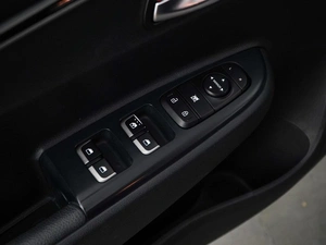 Седан Kia Rio 2018 года, 1437077 рублей, Москва