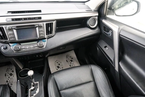 Внедорожник Toyota RAV4 2014 года, 2299000 рублей, Красноярск