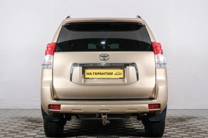 Внедорожник Toyota Land Cruiser Prado 2010 года, 3299000 рублей, Красноярск