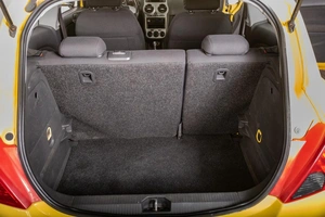 Хетчбэк Opel Corsa 2010 года, 379000 рублей, Томск