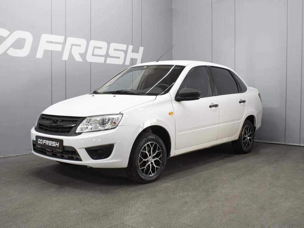 Седан ВАЗ (LADA) Granta 2016 года, 440000 рублей, Омск