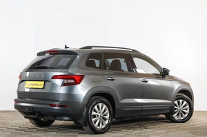 Внедорожник Skoda Karoq 2021 года, 2189000 рублей, Тюмень