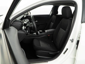 Хетчбэк Mercedes-benz A-класс 2018 года, 2098999 рублей, Москва